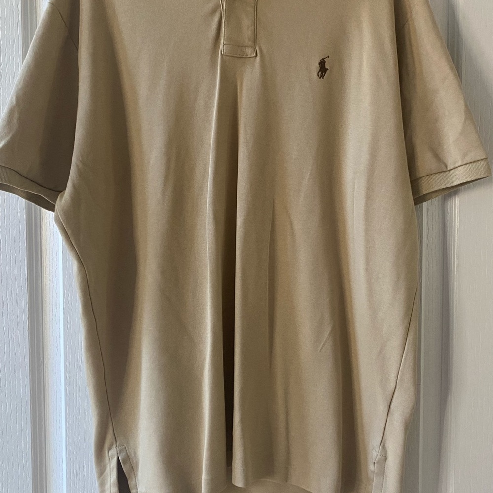 The Iconic Polo Shirt by Ralph Lauren Size L